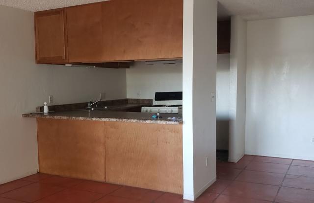 810 S. Langley Ave. #104