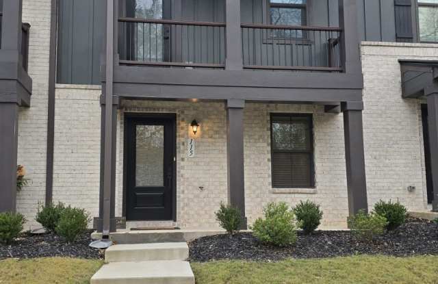 Photo of 115 Climbing Ivy Circle