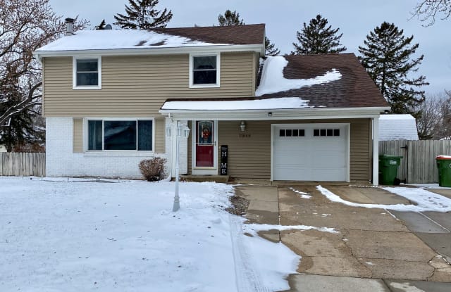 11848 Xavis St North West - 11848 Xavis Street Northwest, Coon Rapids, MN 55433