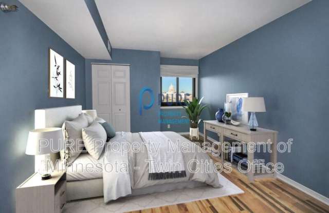 Photo of 26 10th St W