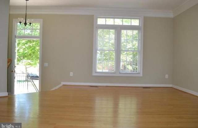 42987 GOLF VIEW Drive