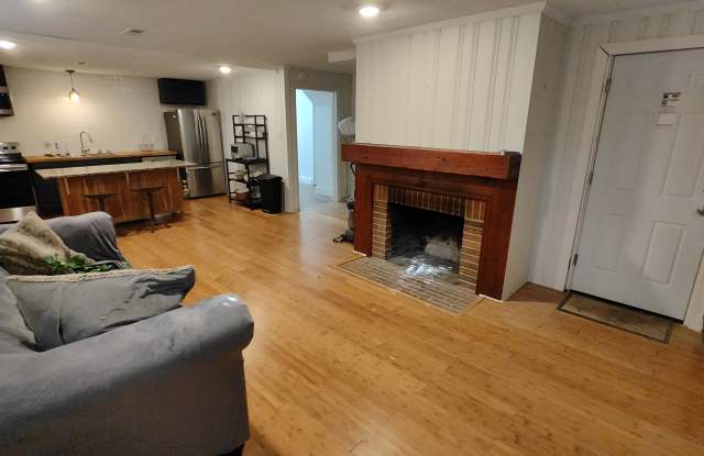 Photo of 2305 Shelby Drive