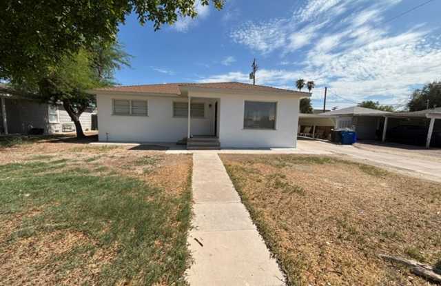 1249 Sandalwood Dr., El Centro