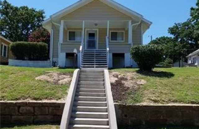 518 N McKinley Avenue