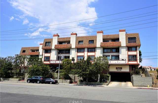 Photo of 8828 Pershing Drive