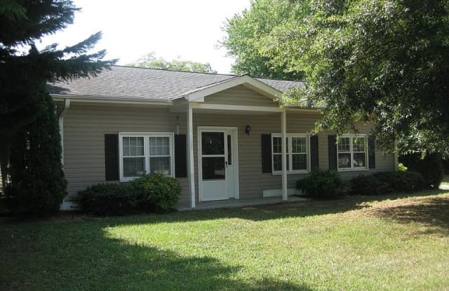 2045 Arnold Rd, Lexington, NC 27295 - 2045 Arnold Road, Davidson County, NC 27295