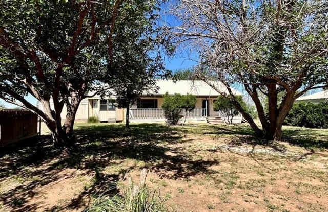 Photo of 3118 S County Rd 1069