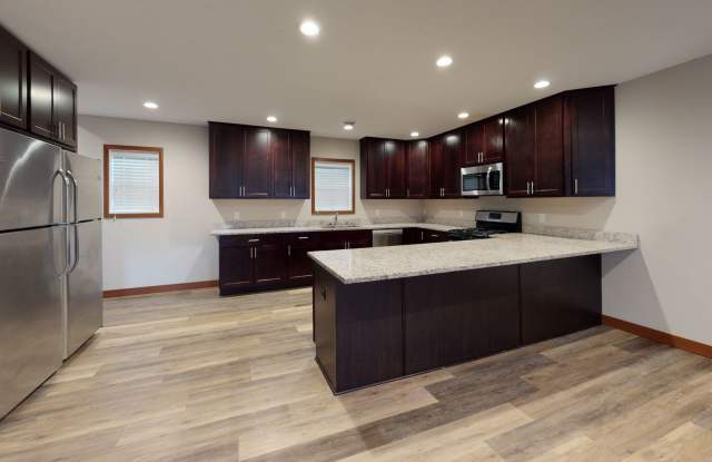 Photo of 1509 Rollins Ave SE