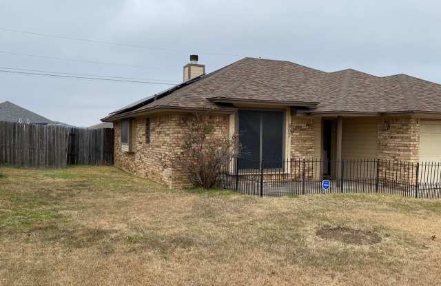 Beautiful home close to local schools and military base