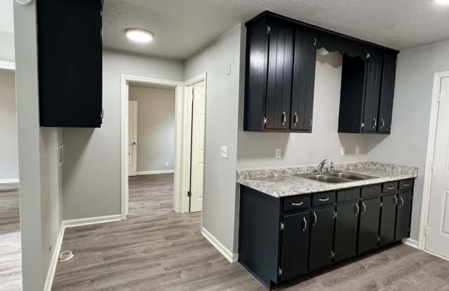 Photo of 208 May Dr.