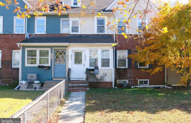 2002 TRENTON Avenue