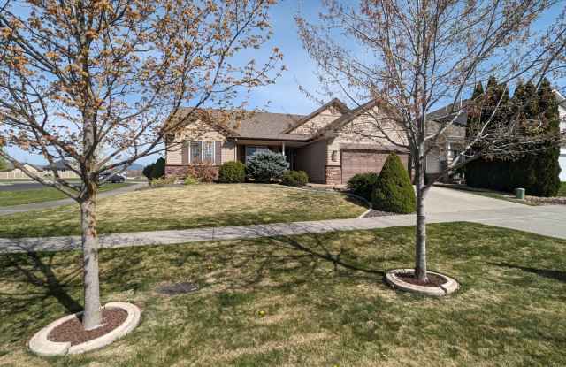 Fieldstone Home - 1426 East Bobwhite, Post Falls, ID 83854