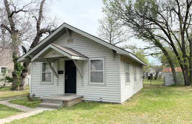 2-Bedroom, 1-Bathroom Home Near College