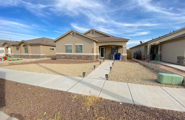 East El Paso 4 bed Refirg A/C photos photos