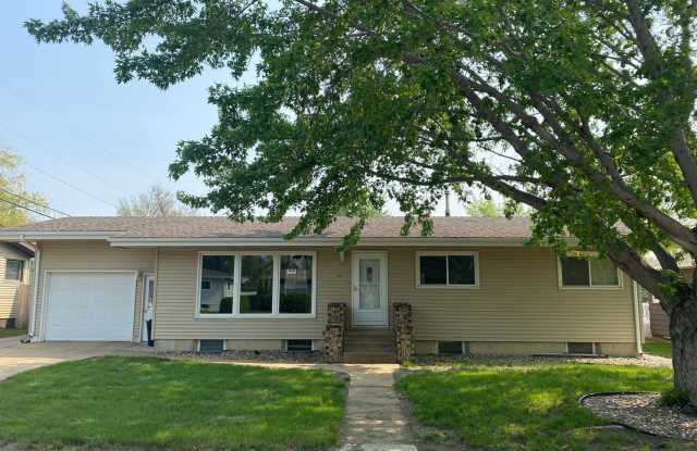 240 Allen St