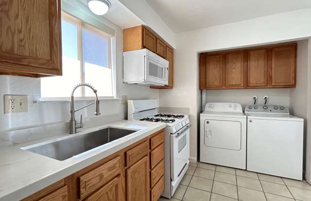 73390 Catalina Way #A