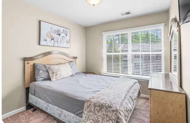 649 Providence Pl Sw