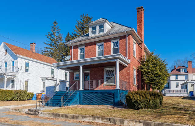 Photo of Beautiful Brick 2 -Story