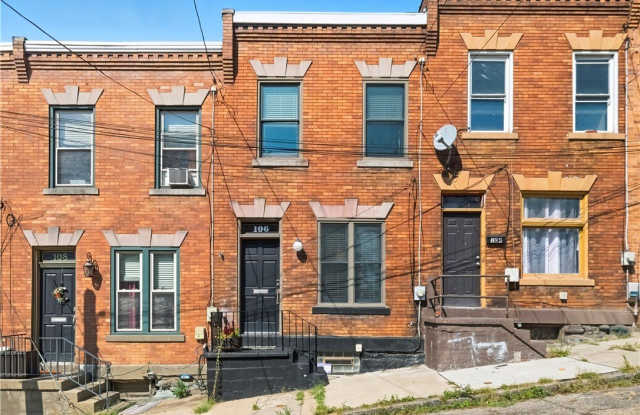 Photo of 106 E Jefferson St