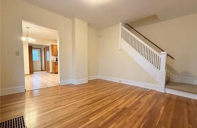 238 B Glenwood Avenue