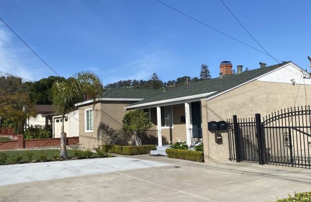 1782 Oriole Avenue