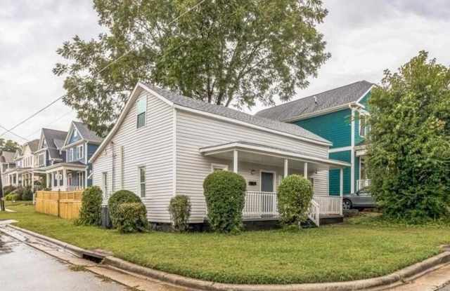 Photo of 1512 Pender Street