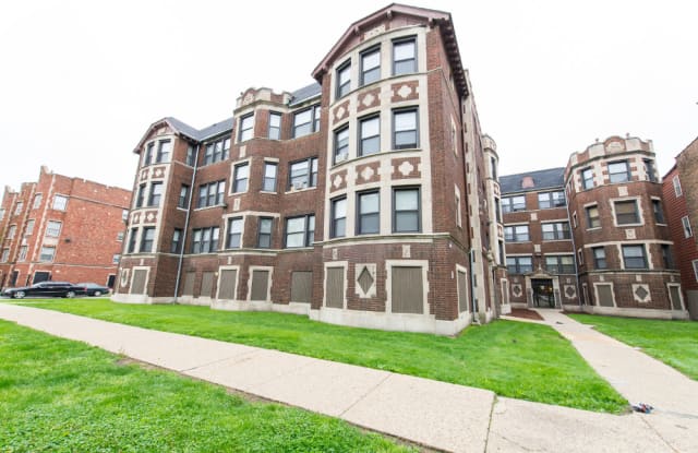 8148-56 S Ingleside