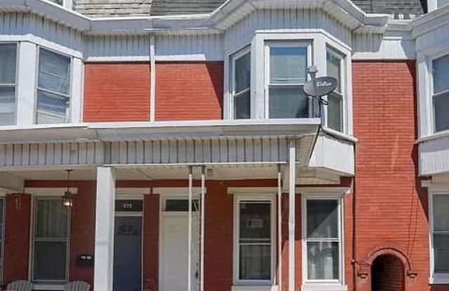 837 E Philadelphia St - 837 East Philadelphia Street, York, PA 17403