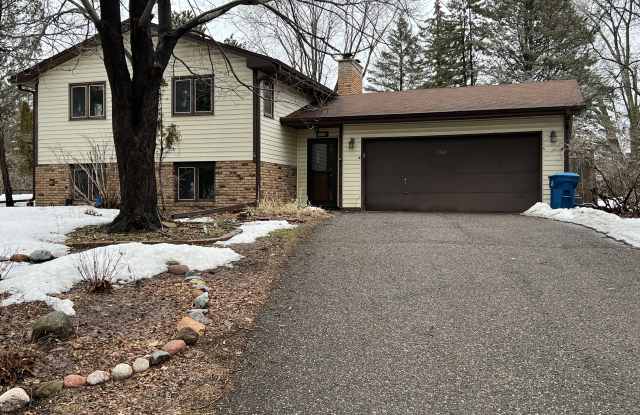 7161 Riverview Ter NE