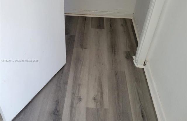 Photo of 1406 NW 2nd Ave