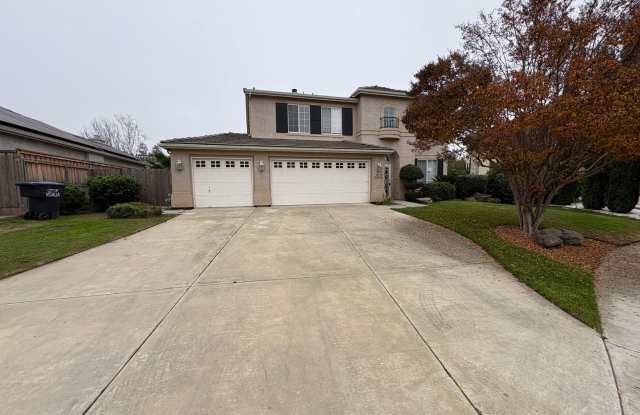 Photo of Spectacular home available now in a great neighborhood!