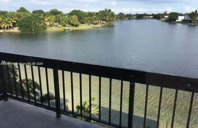 8307 SW 142nd Ave - 8307 Southwest 142nd Avenue, Kendale Lakes, FL 33183