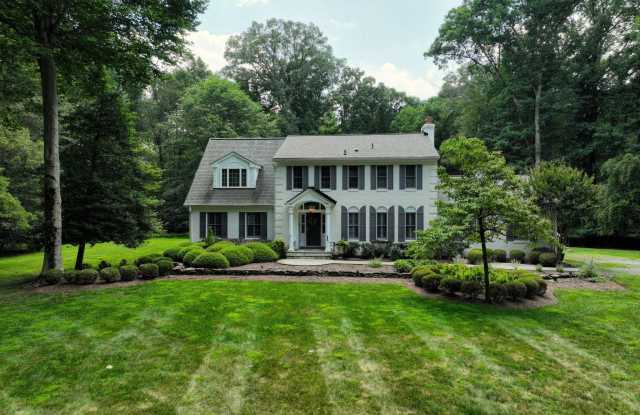 629 UTTERBACK STORE Road