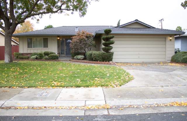 ** New reduced rent rate**-3 BD 2 BA in Tahoe Park - 6940 McQuillan Circle, Sacramento, CA 95820