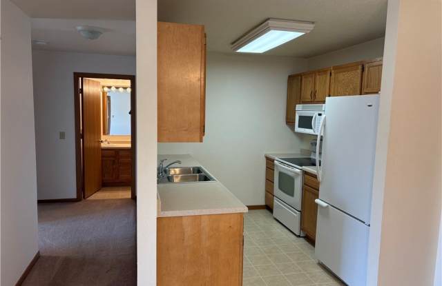 705 Bruce Court unit: 9