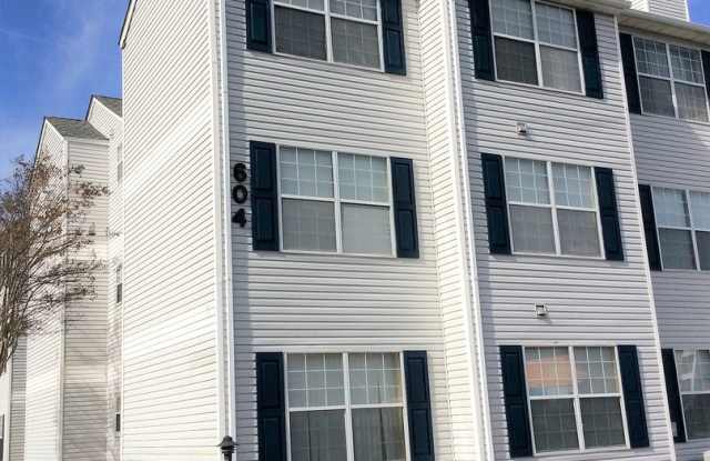 Two-Bedroom Condo in the Beach Borough!