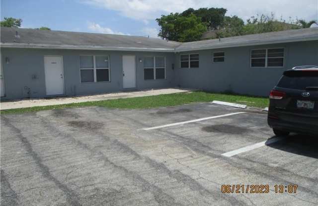 380 NW 42nd St - 380 Northwest 42nd Street, Oakland Park, FL 33309