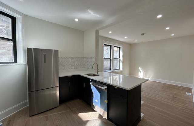 4638 North Hamilton Avenue