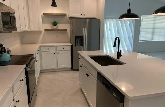 2040 Olympia Avenue Sw Avenue