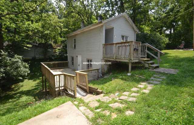 3 bed 1 bath Beautiful Private Setting