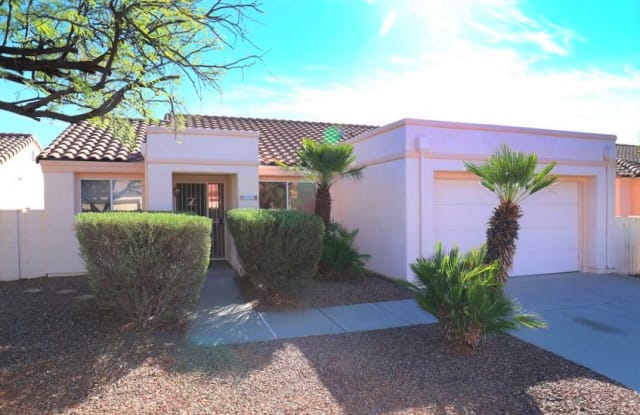 3330 W Desert Bend Loop - 3330 West Desert Bend Loop, Casas Adobes, AZ 85742