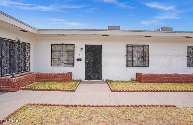 2821 Fort Boulevard 2