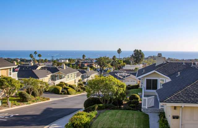 Beautifully 3 Bed / 2.5 Bath Home with Unobstructed Ocean Views
