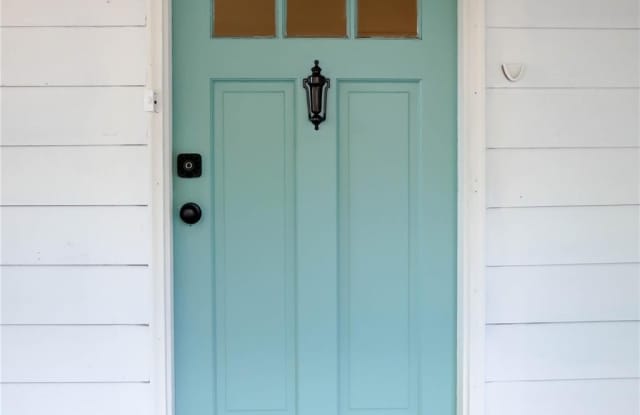 1639 Anderson Street