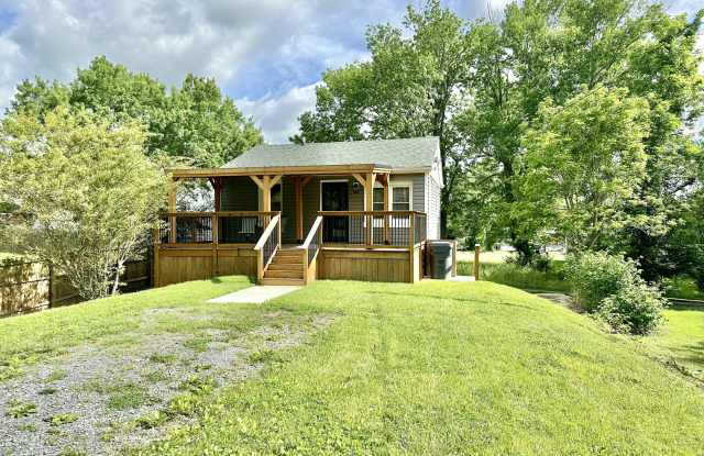 Photo of 925 Wilson Avenue