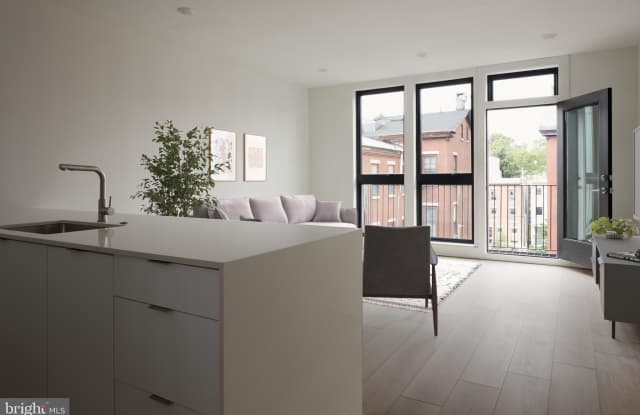 Photo of 2007 CAMBRIDGE Street unit: 10