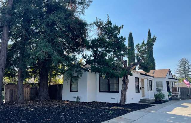 NICE ONE BEDROOM  ONE BATH IN SACRAMENTO