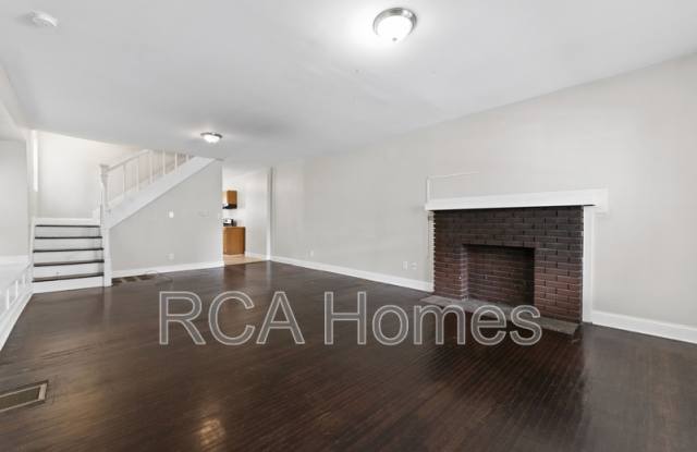 903 North Oxford Street