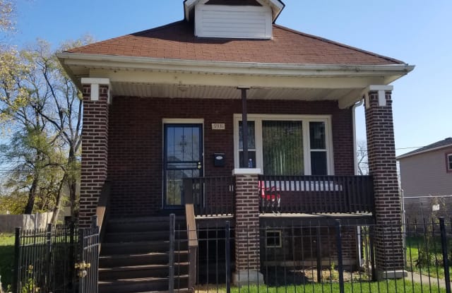 9331 South Evans Ave - 9331 South Evans Avenue, Chicago, IL 60619