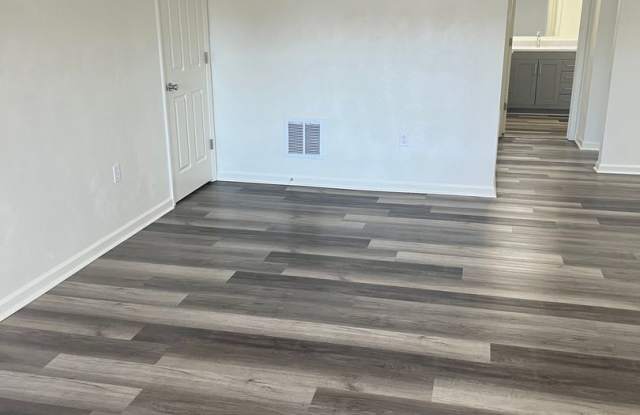 4 Bedroom 2 Bathroom 1st Floor